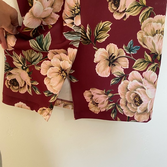 Floral Bodycon Dress - Picture 3 of 4